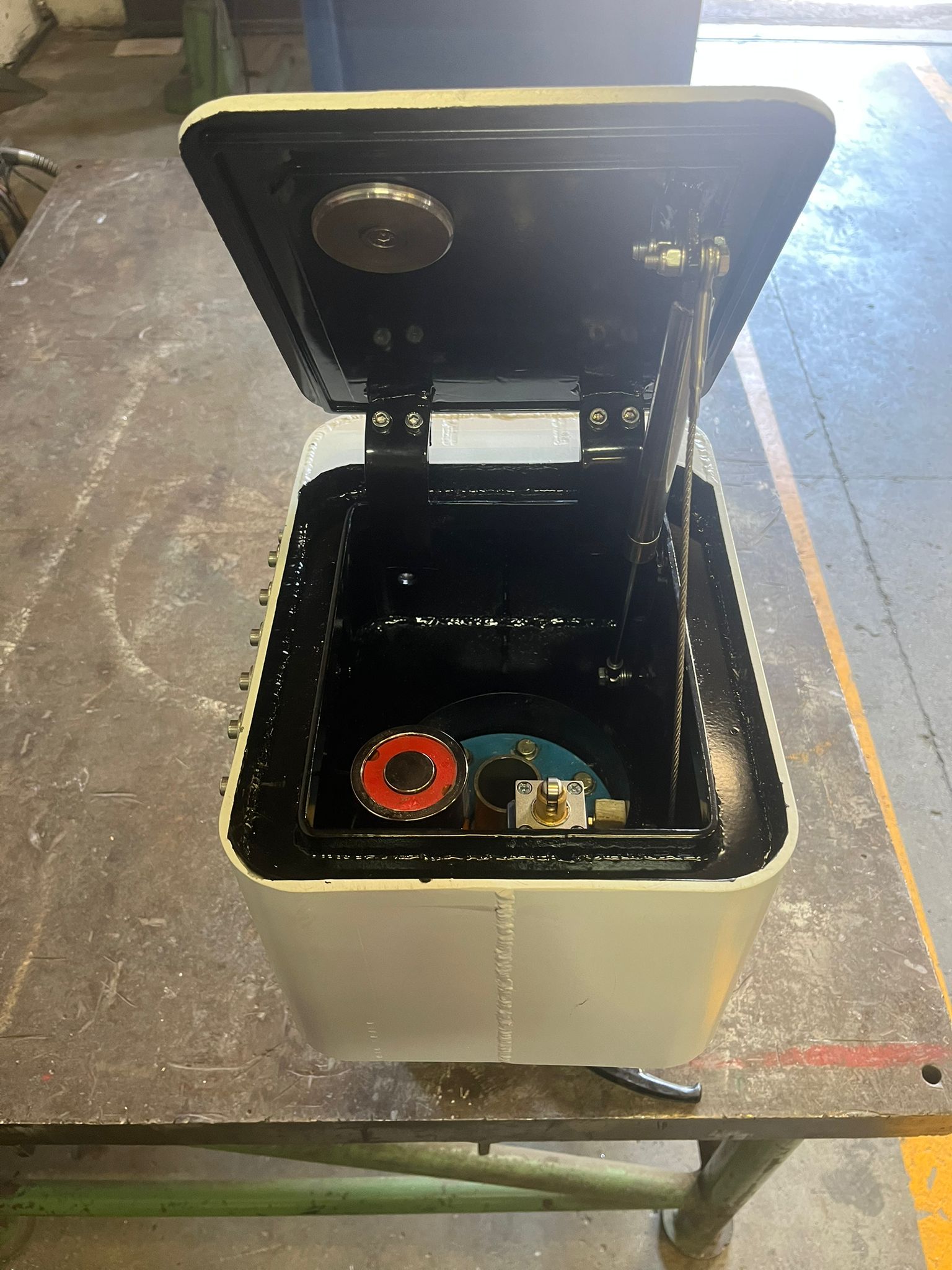 Hell-Sea certified exhaust penetration system — installation photo 38