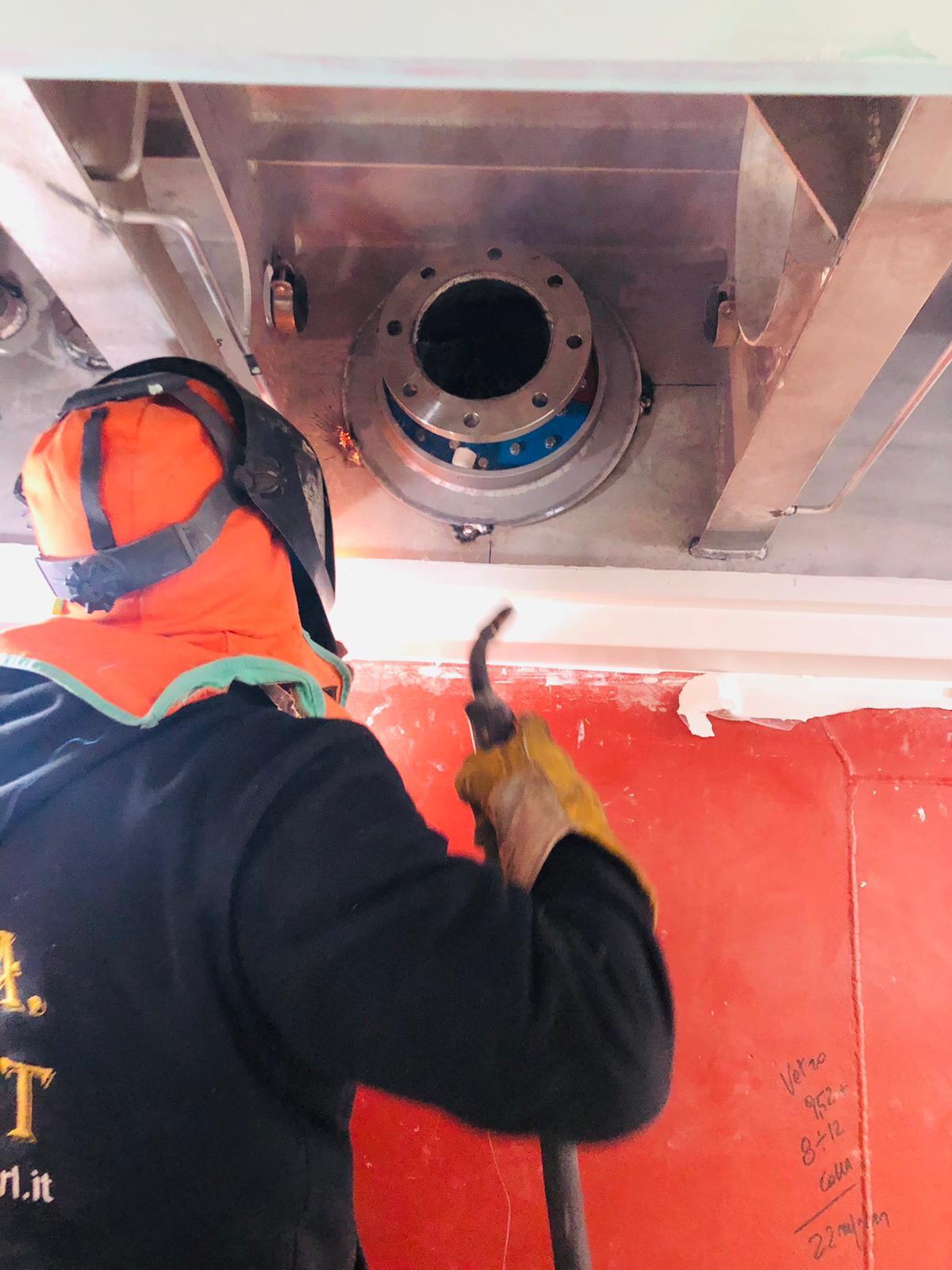 Hell-Sea certified exhaust penetration system — installation photo 48